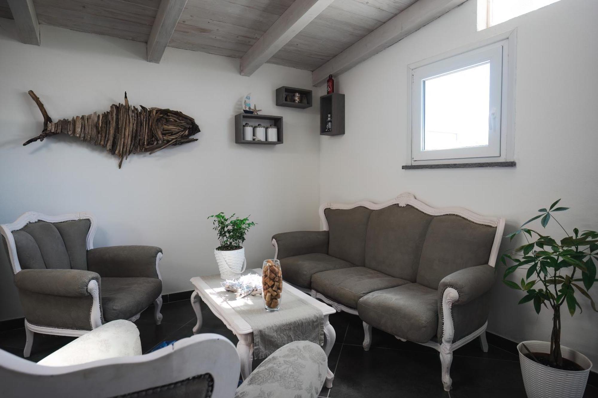 Mi Casa Es Tu Casa 104 Bed & Breakfast Portoscuso Dış mekan fotoğraf